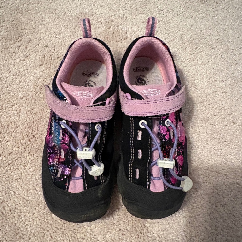 KEEN tennis shoes Big Kids' Jasper II